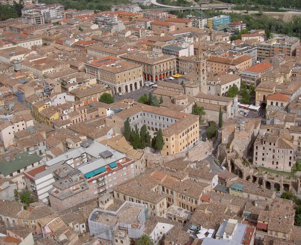Palazzo Thaulero, Italy